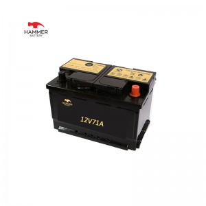 Autobatterie 12V71A.